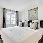 Stunning Duplex 1br- 4p - Notre-dame Cathedral Διαμέρισμα