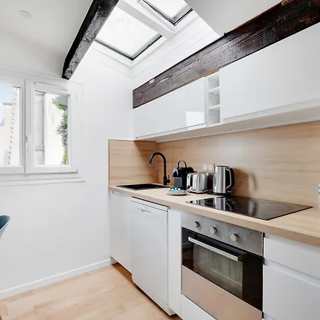 Stunning Duplex 1br- 4p - Notre-dame Cathedral *