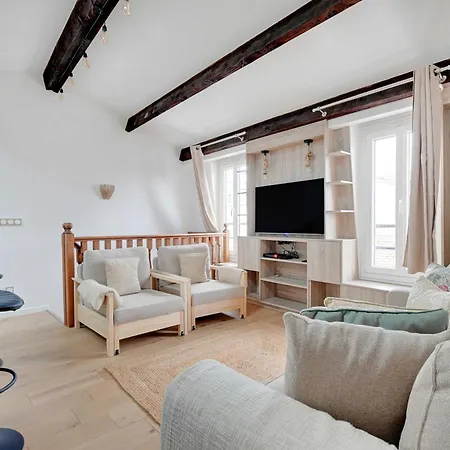 Stunning Duplex 1br- 4p - Notre-dame Cathedral Lägenhet