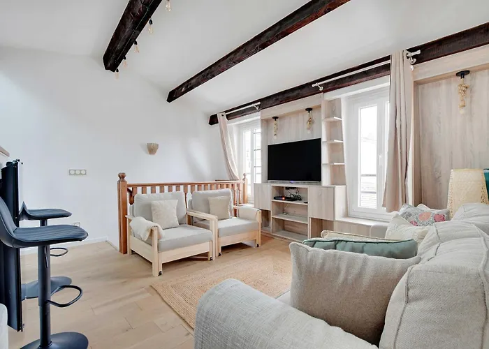 Stunning Duplex 1br- 4p - Notre-dame Cathedral Lägenhet